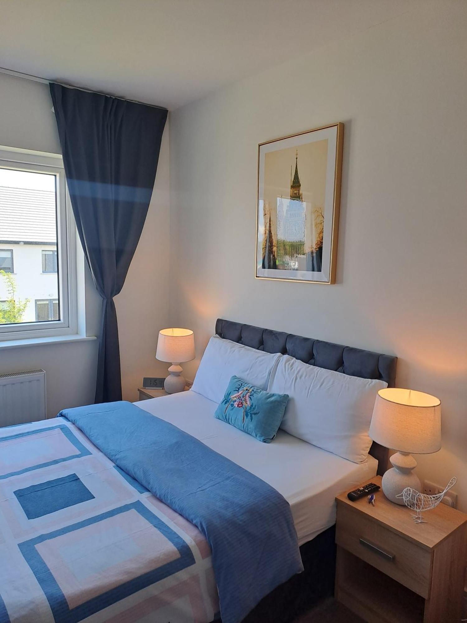 Cozy Bedroom In Lucan, Dublin Ngoại thất bức ảnh
